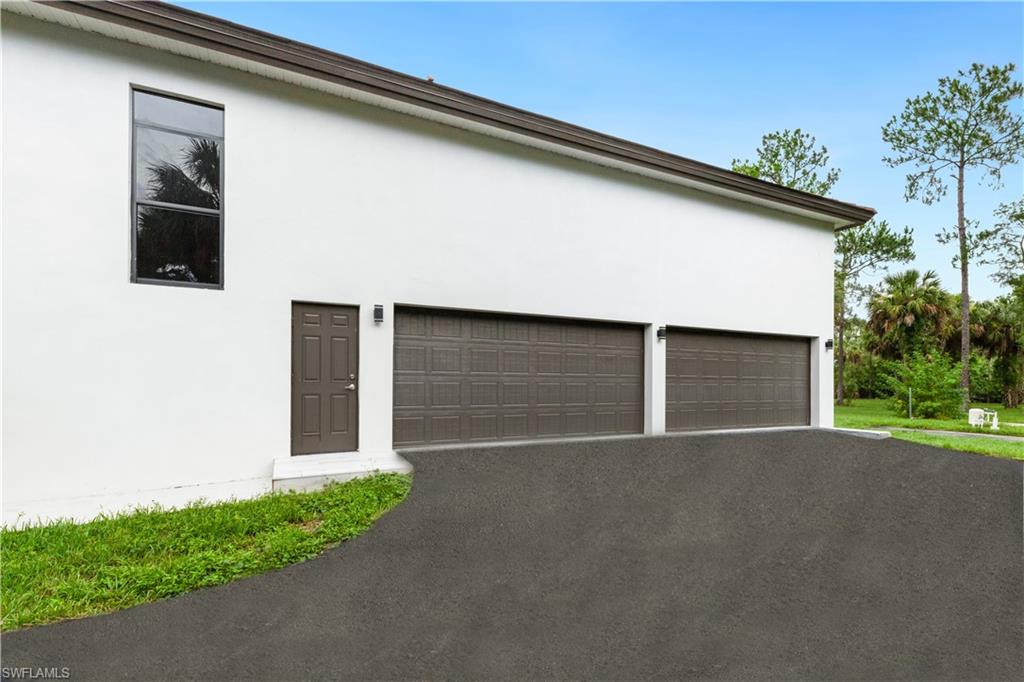 GOLDEN GATE ESTATES - Residential