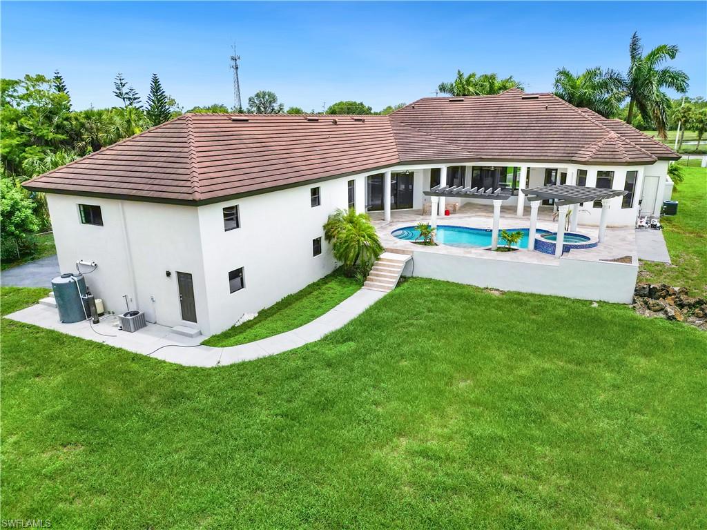 GOLDEN GATE ESTATES - Residential