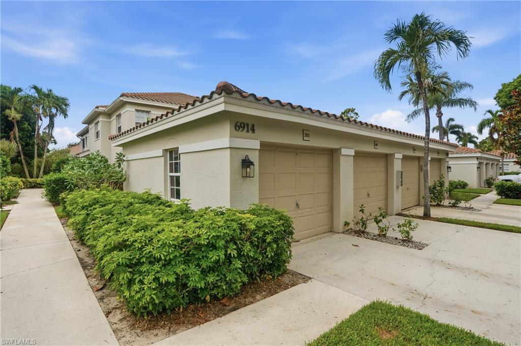 CALUSA BAY NORTH - Residential