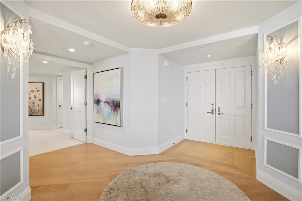 CARLYSLE AT BAY COLONY - Residential