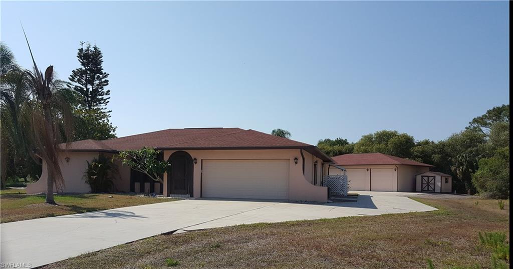 COLONIAL PINES - Residential