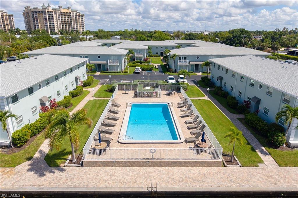 PALMS AT WATERS EDGE - Residential