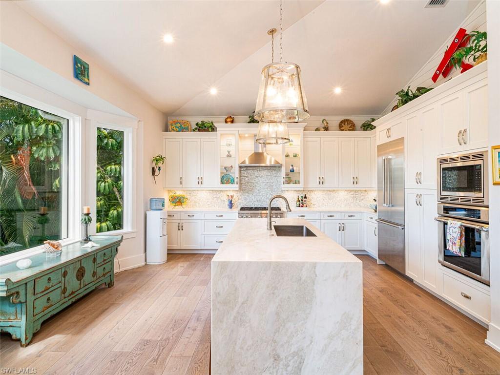 AQUALANE SHORES - Residential