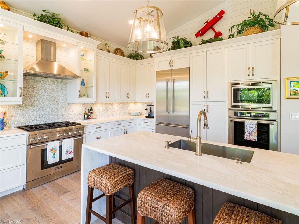 AQUALANE SHORES - Residential