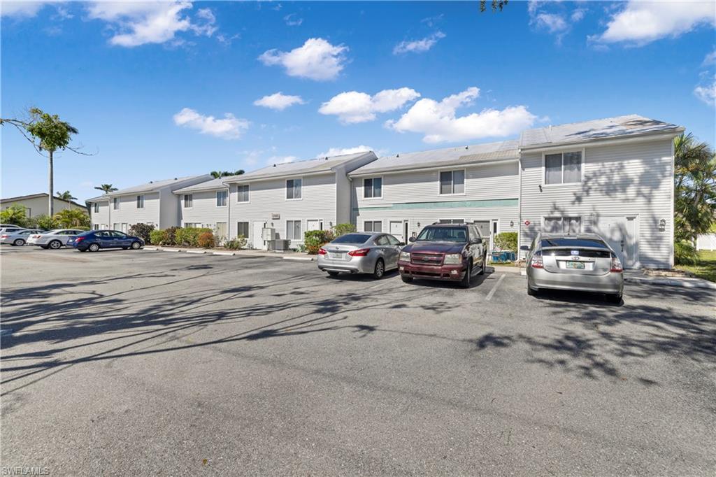 KINGS POINT - Residential