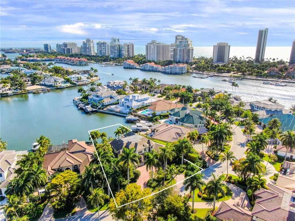PARK SHORE - Residential