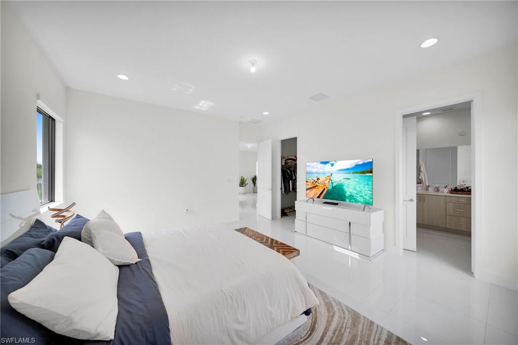 MAPLE RIDGE RESERVE - Residential