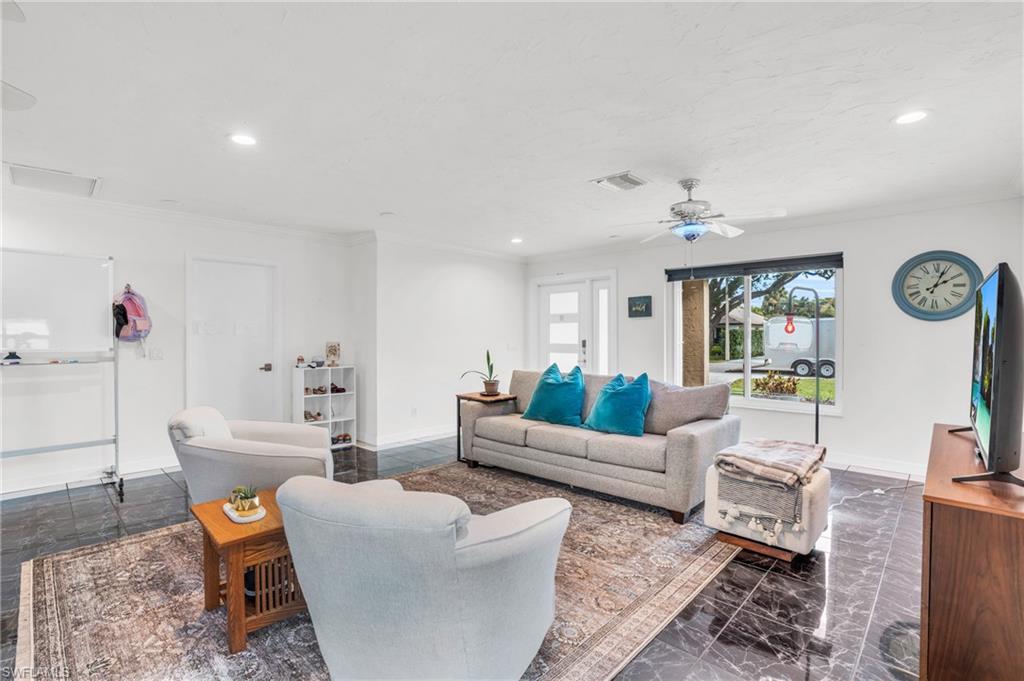 NAPLES PARK - Residential