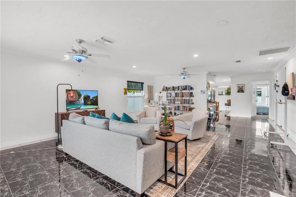 NAPLES PARK - Residential