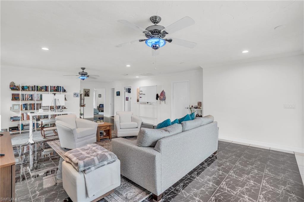 NAPLES PARK - Residential