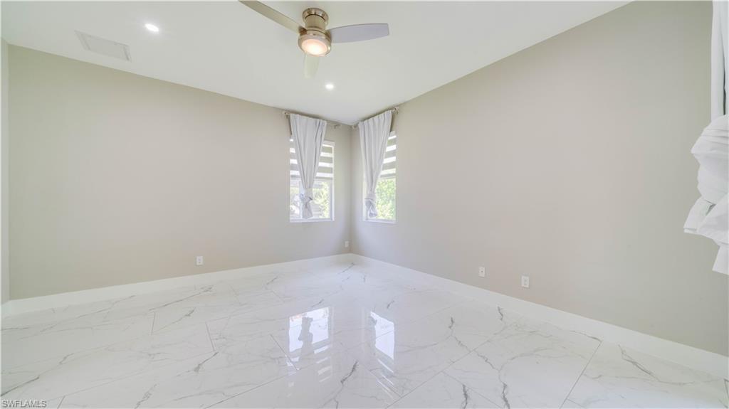 STONEYBROOK - Residential
