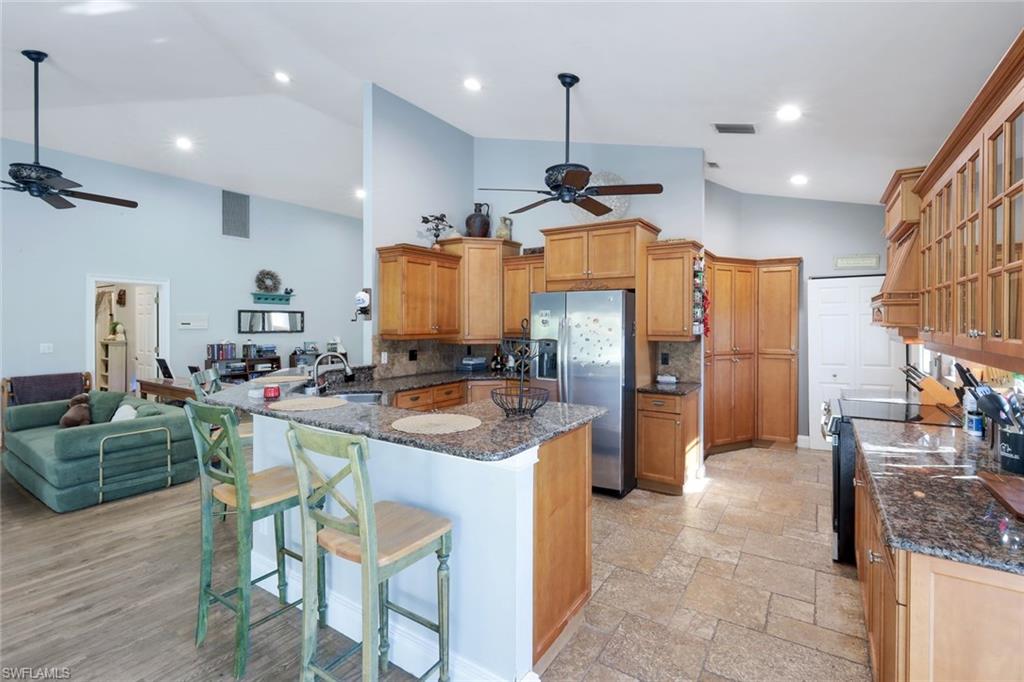 SUN COAST ACRES - Residential