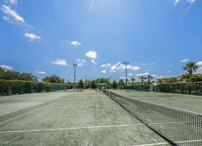 MONTCLAIR PARK VILLAS - Residential