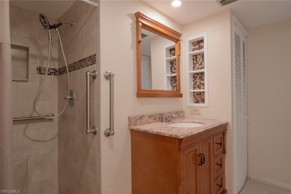 WATERS EDGE OF CAPE CORAL CONDOMINIUM - Residential