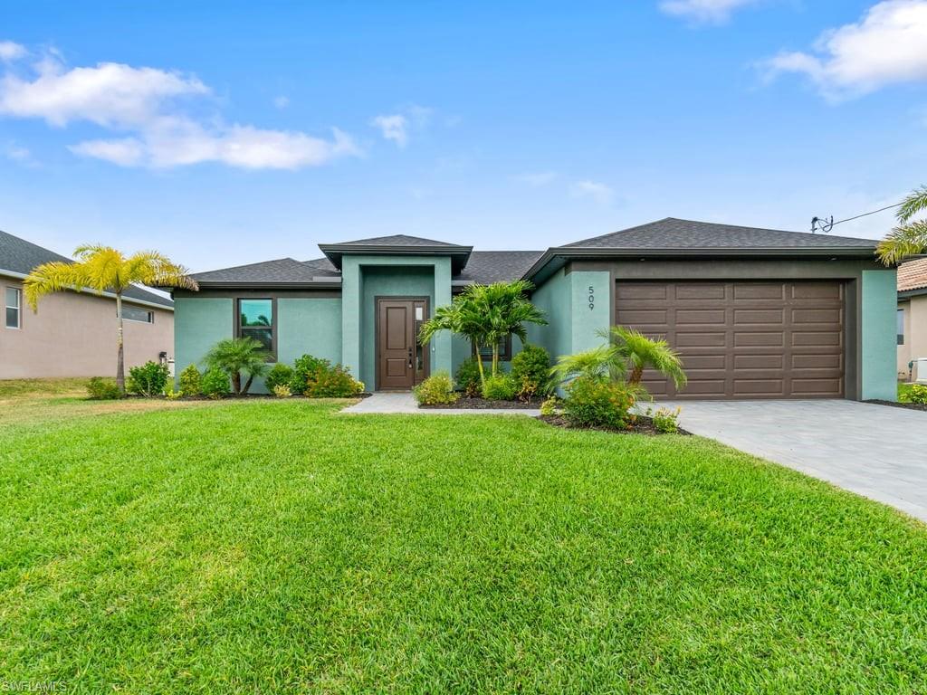 CAPE CORAL - Residential