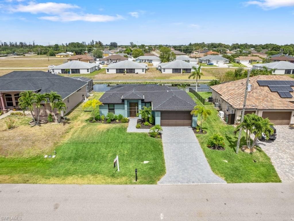 CAPE CORAL - Residential