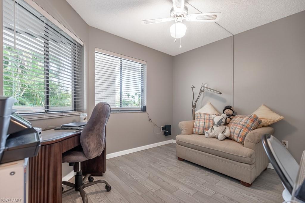 SEVEN LAKES - Residential