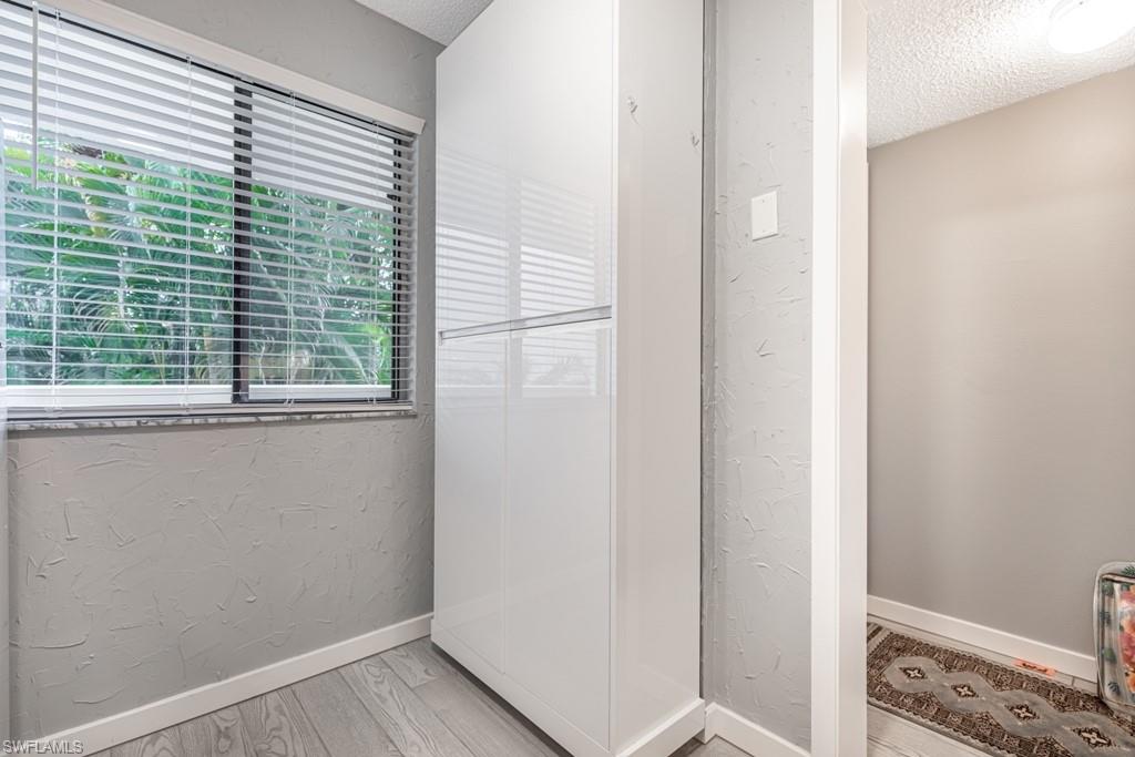 SEVEN LAKES - Residential