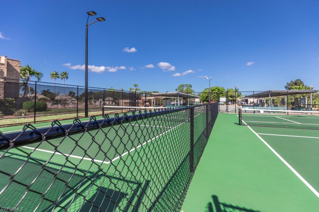 SEVEN LAKES - Residential