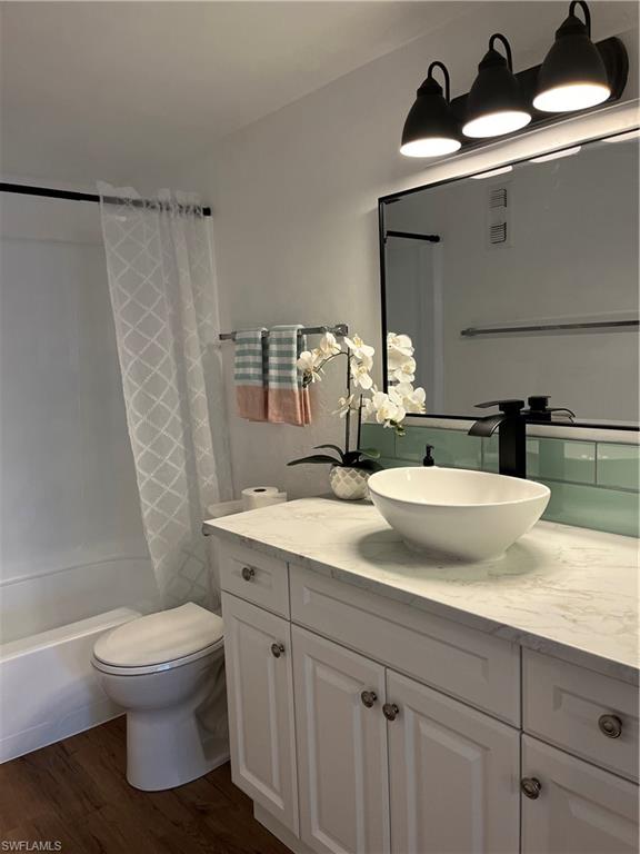 WINDSOR WEST - Residential