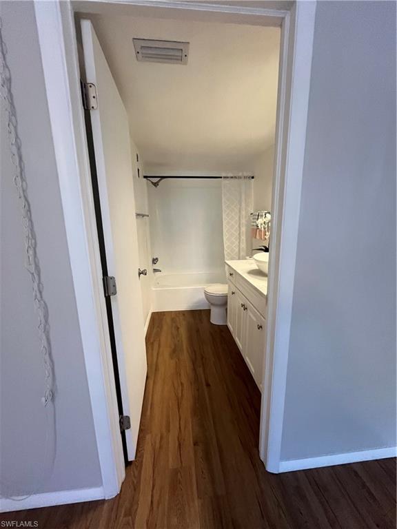WINDSOR WEST - Residential