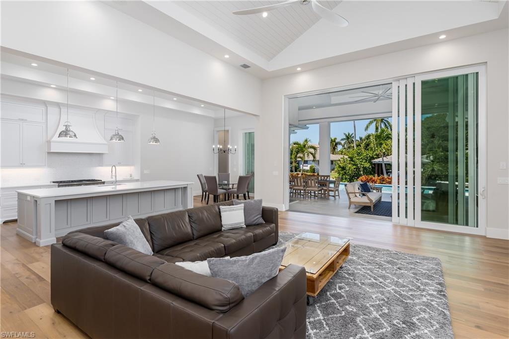 ROYAL HARBOR - Residential