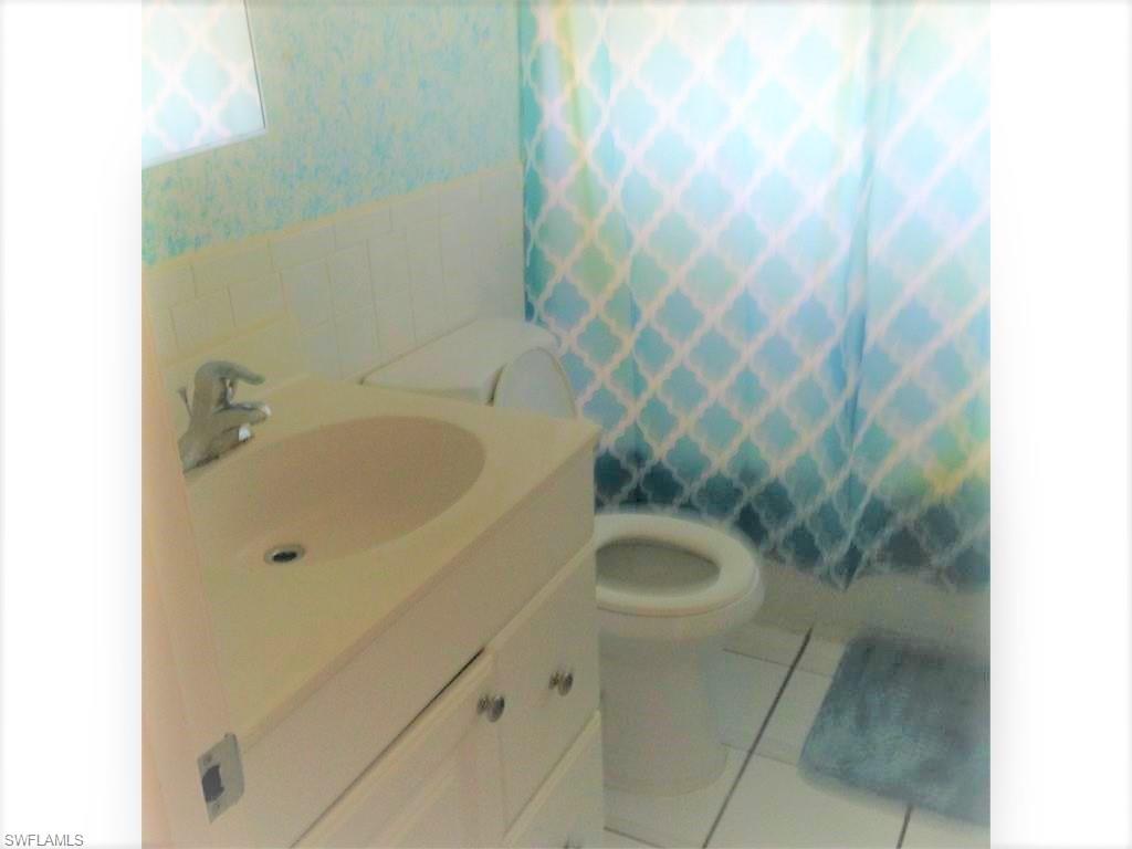 TAMIAMI ESTATES - Residential Lease