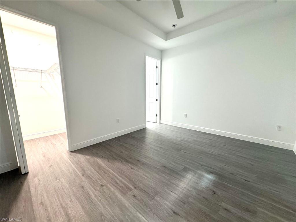 SAN CARLOS PARK - Residential Income