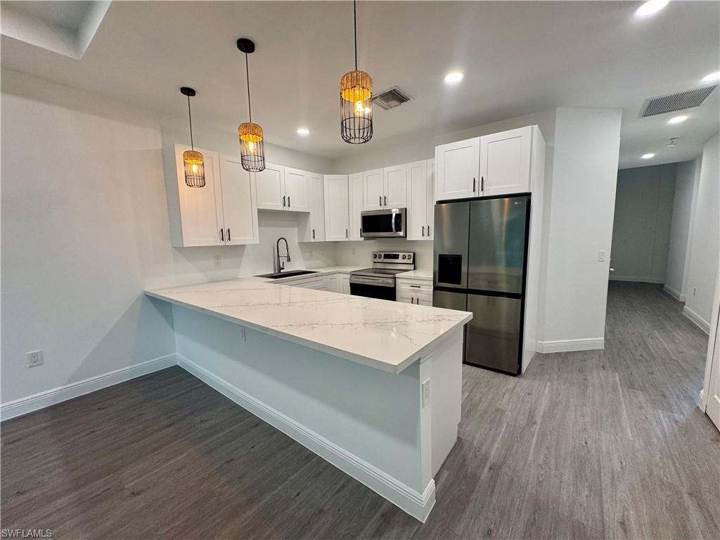 SAN CARLOS PARK - Residential Income