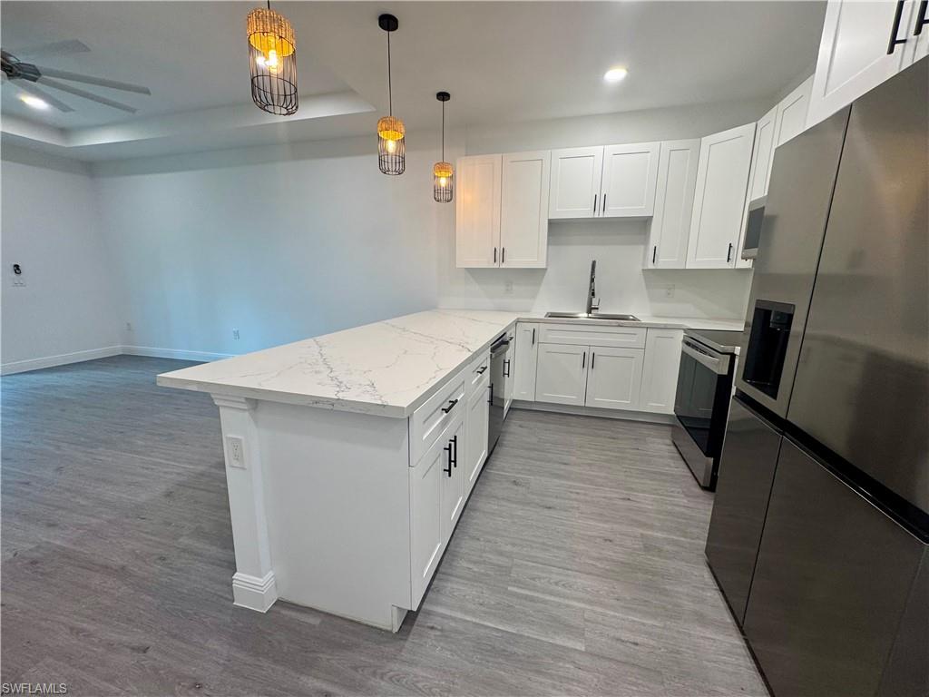 SAN CARLOS PARK - Residential Income