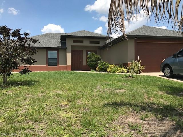 Don't think about it too long ! this Beautiful 4 Bedrooms, 2 bath Home will go fast.
Fruit trees to enjoy it's fruits, the popular white shaker cabinets and much much more to see and enjoy.
Schedule your appointment today to  take a tour. 
Fridge in Garage and water filter on right side above water  Equipment  DO NOT CONVEY.

Realtors please read Confidential Remarks.