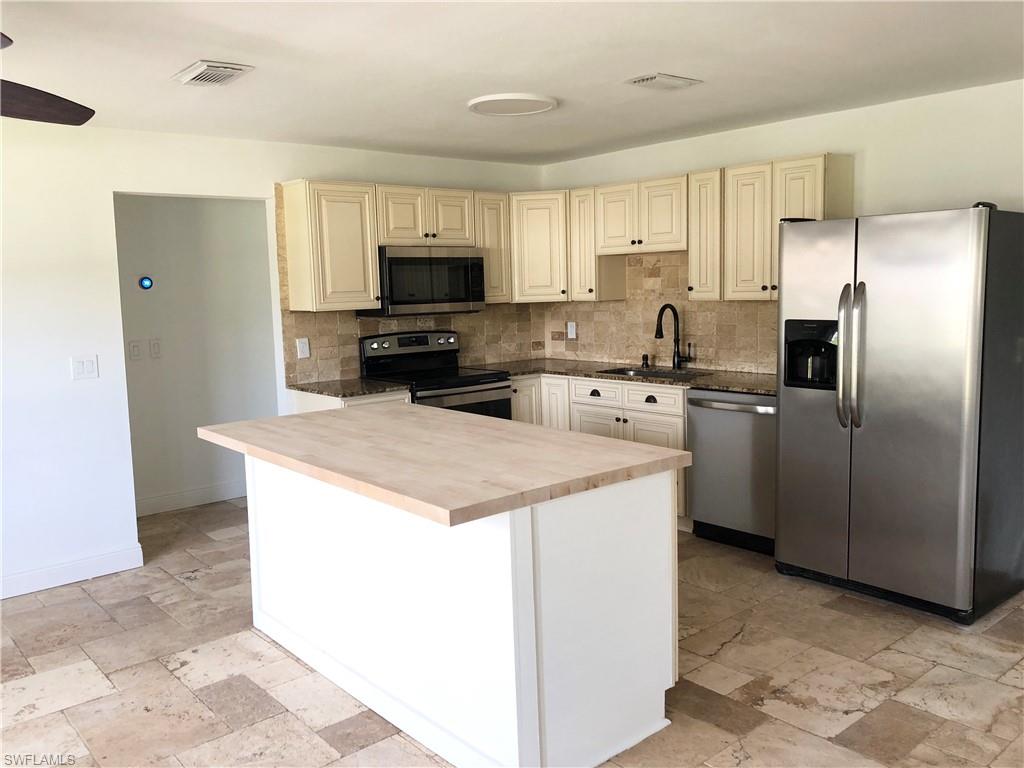 CYPRESS LAKE ESTATES - Residential