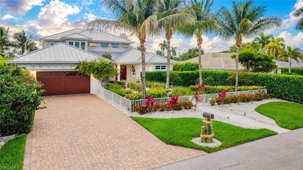 ROYAL HARBOR - Residential