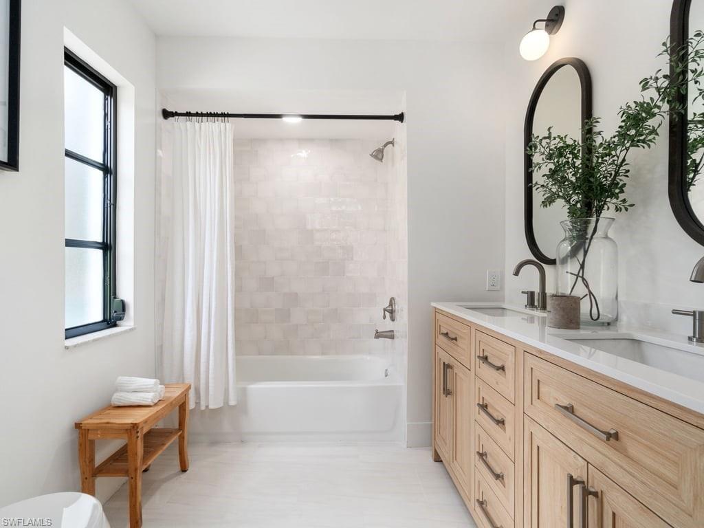WHISKEY CREEK - Residential