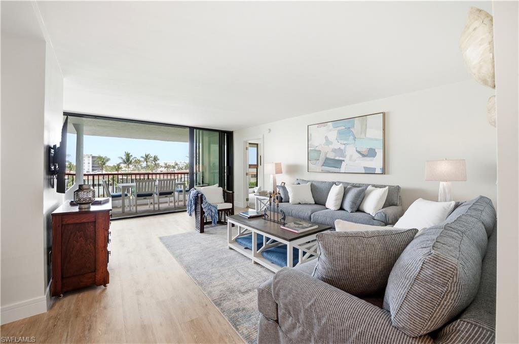 ADMIRALTY POINT - Residential