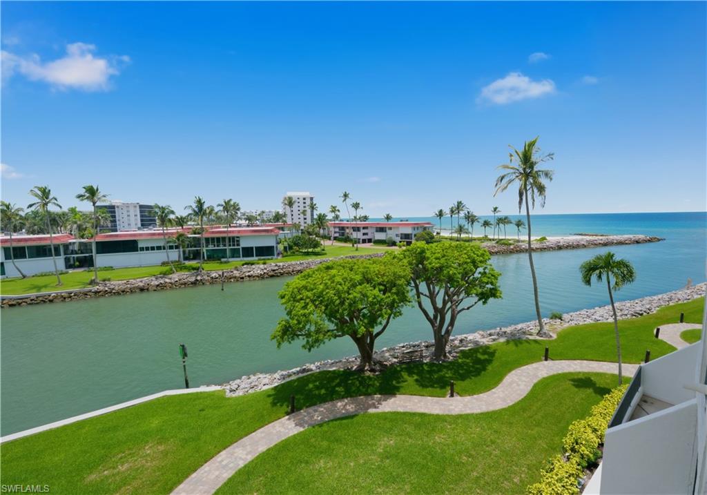 ADMIRALTY POINT - Residential