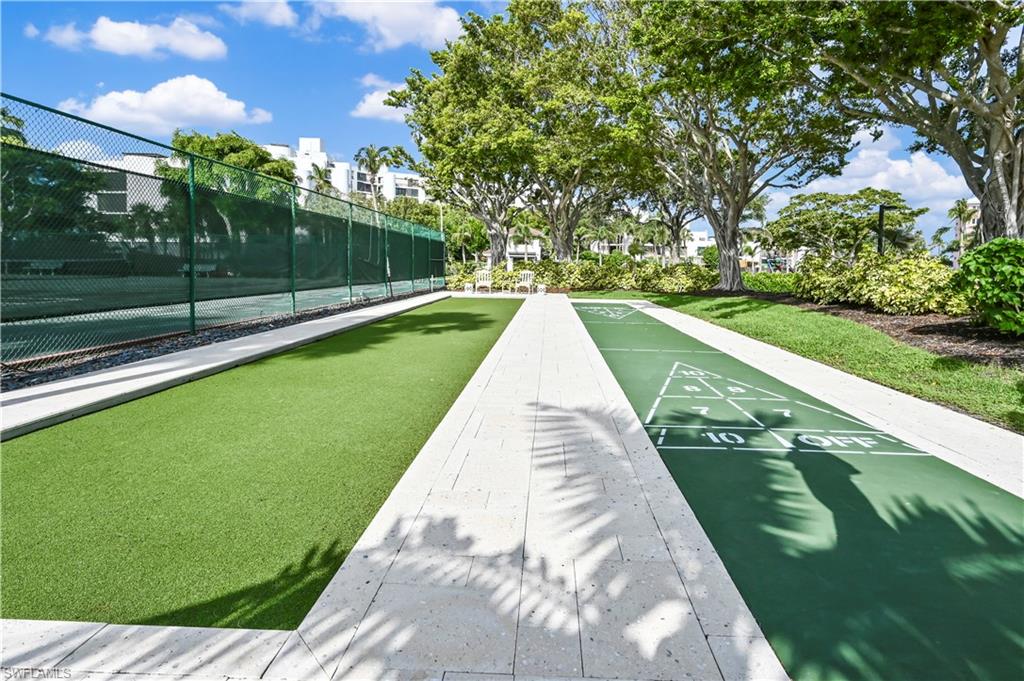 ADMIRALTY POINT - Residential