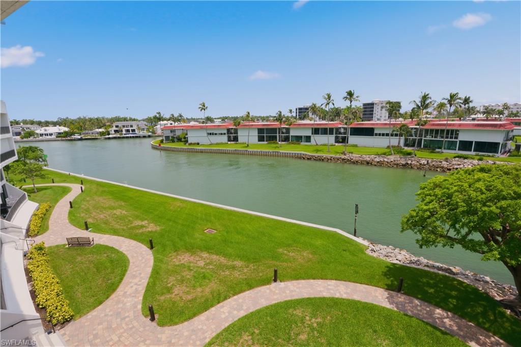 ADMIRALTY POINT - Residential