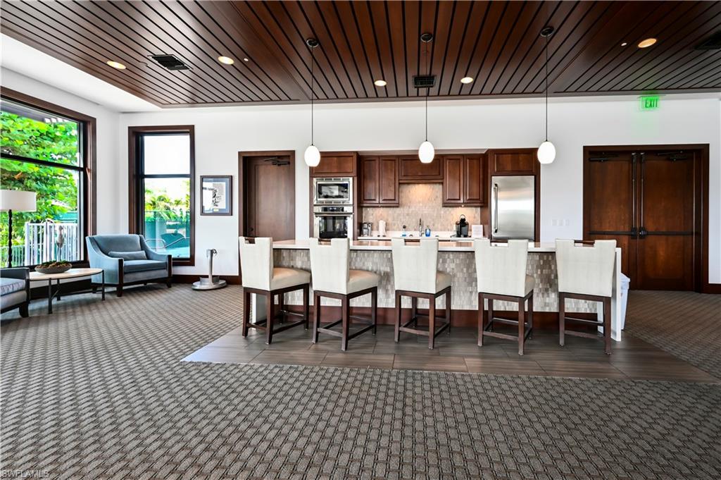ADMIRALTY POINT - Residential