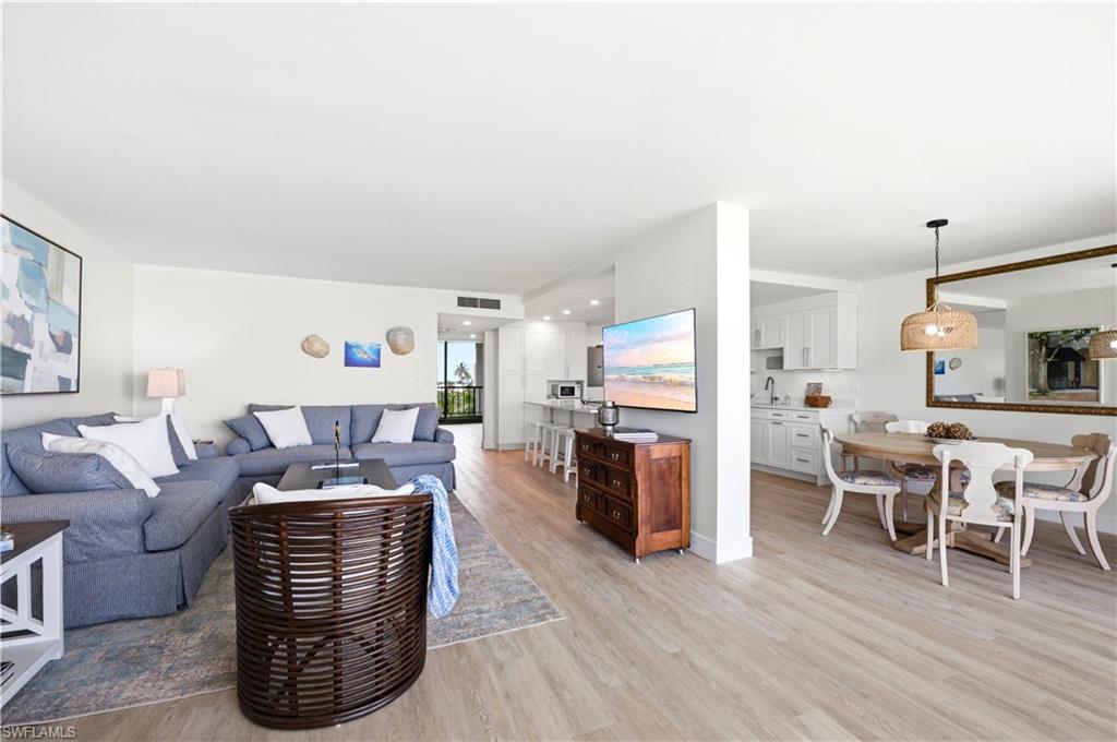 ADMIRALTY POINT - Residential