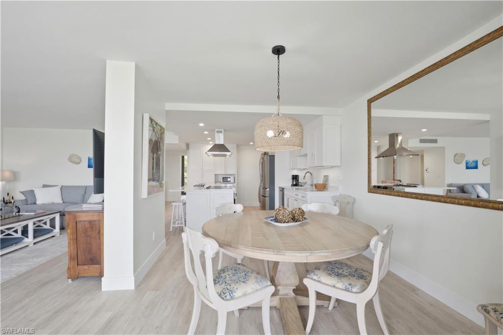 ADMIRALTY POINT - Residential