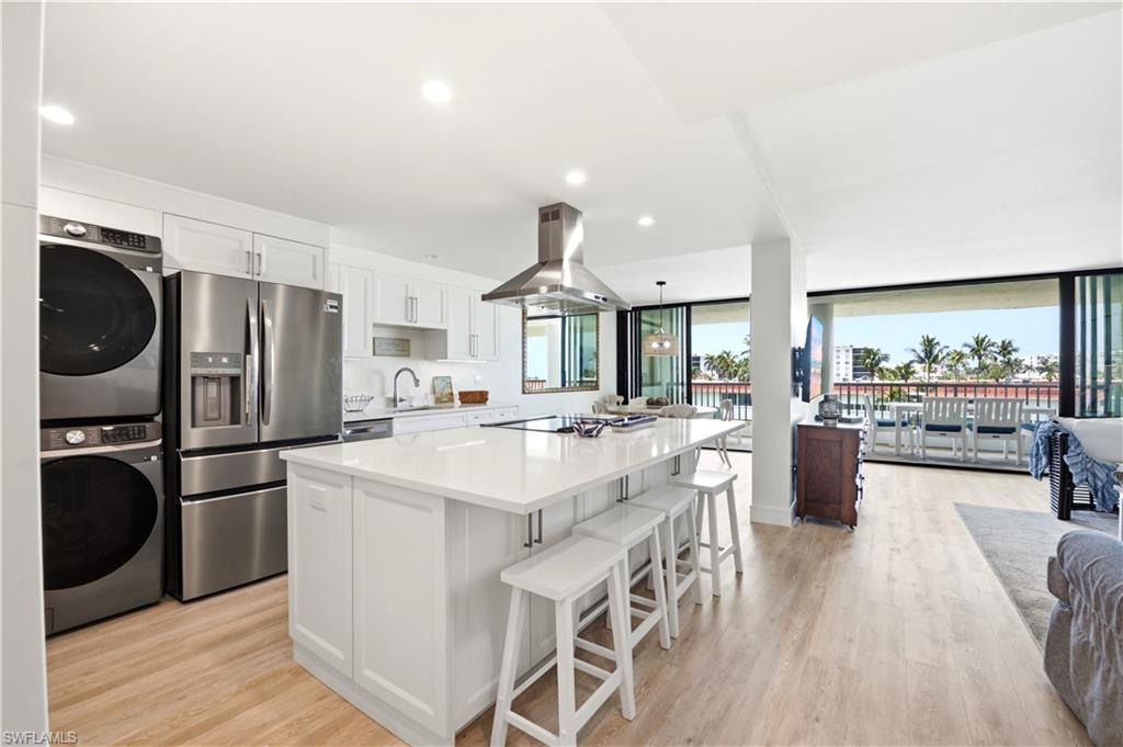 ADMIRALTY POINT - Residential