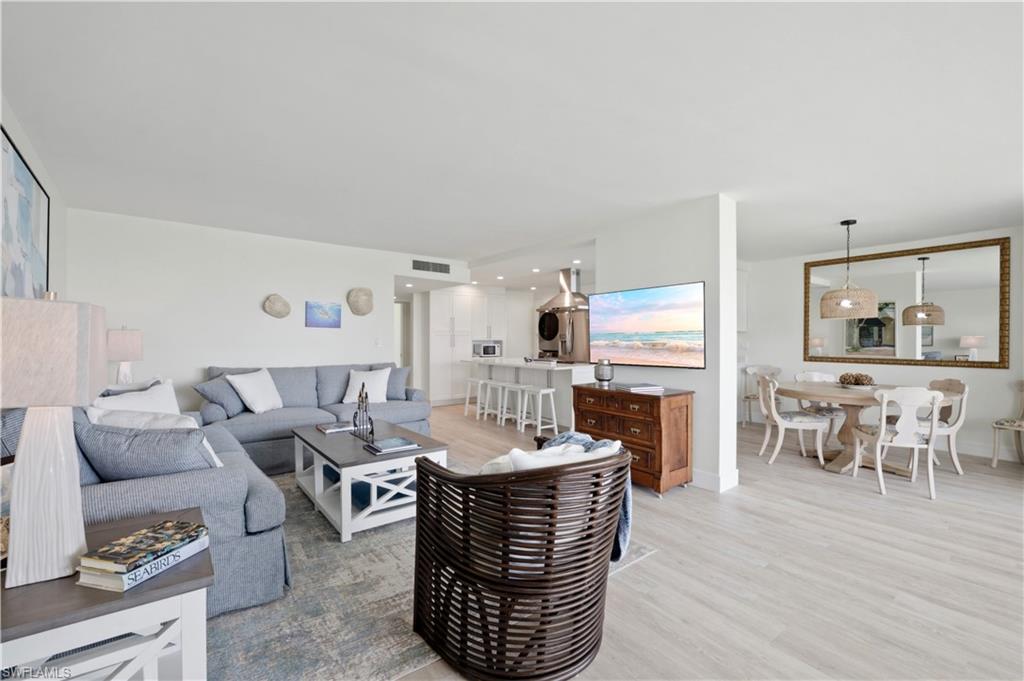 ADMIRALTY POINT - Residential