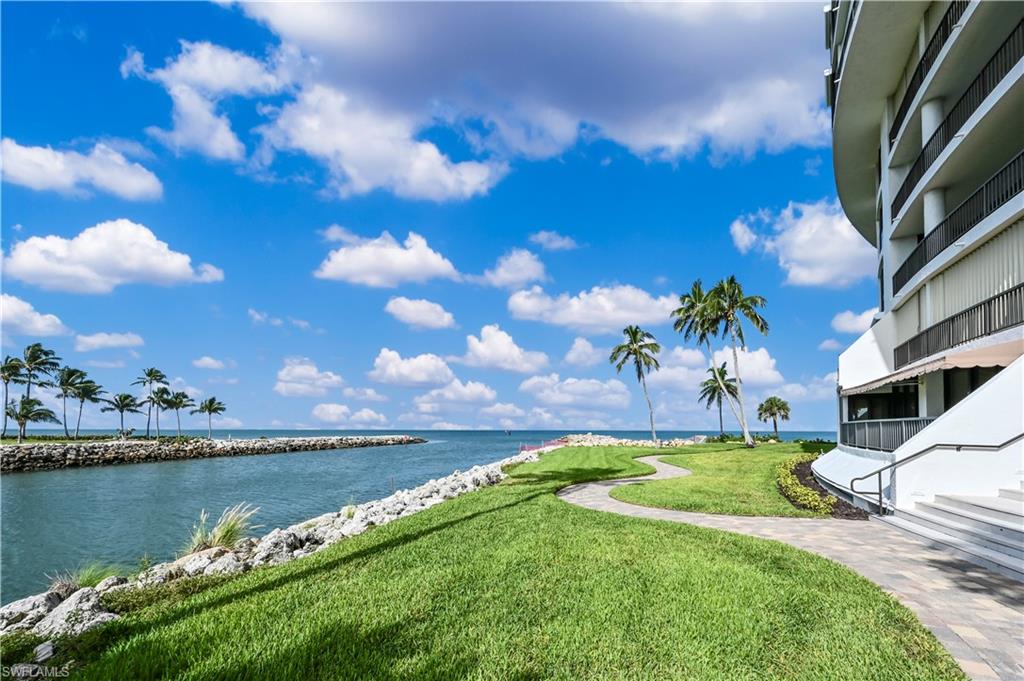 ADMIRALTY POINT - Residential