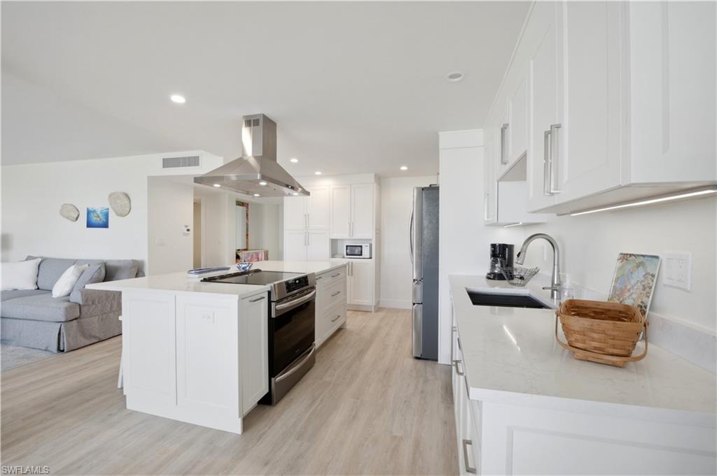 ADMIRALTY POINT - Residential