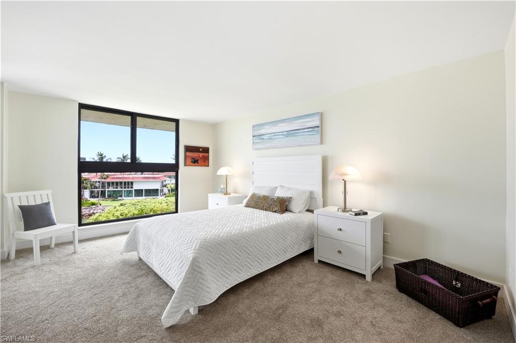 ADMIRALTY POINT - Residential
