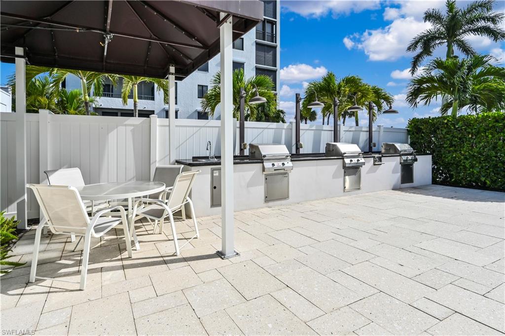 ADMIRALTY POINT - Residential