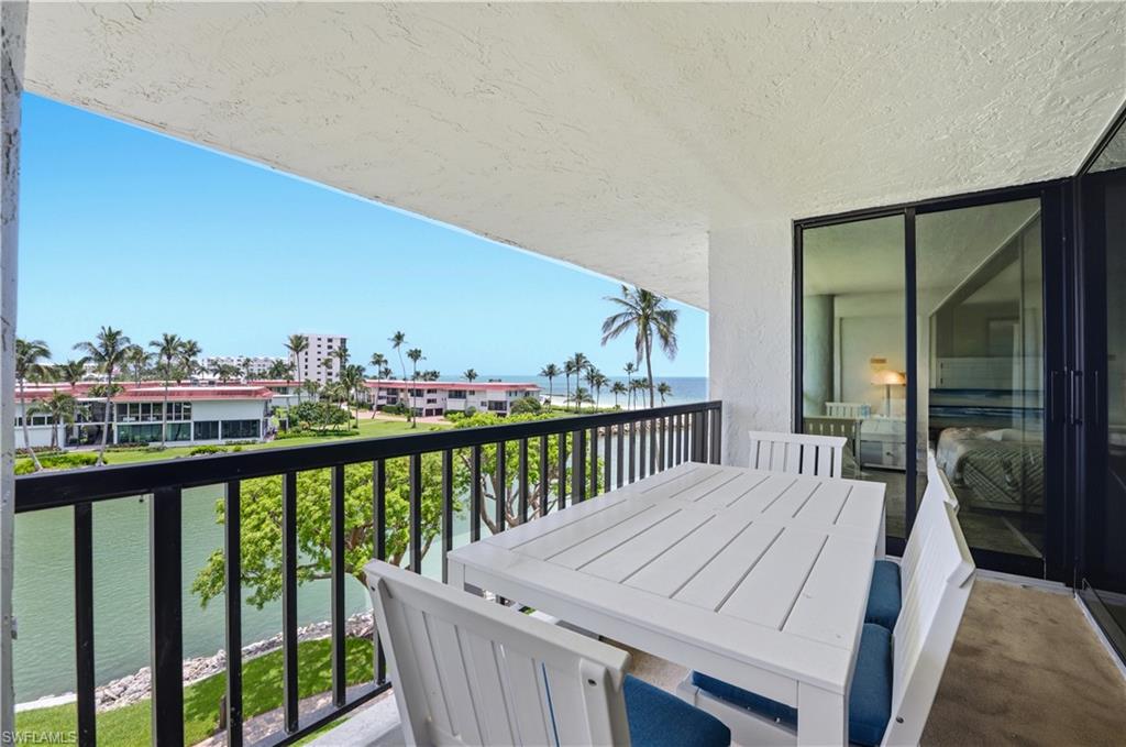 ADMIRALTY POINT - Residential