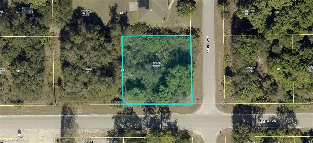 LEHIGH ACRES - Land