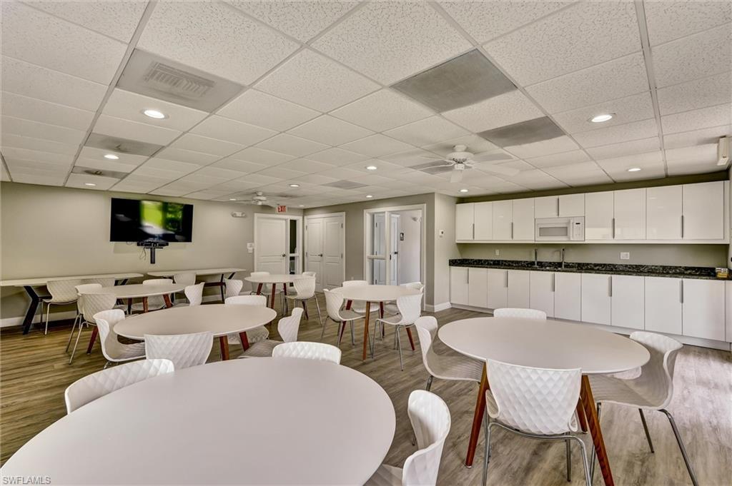 EVERGLADES CLUB - Residential